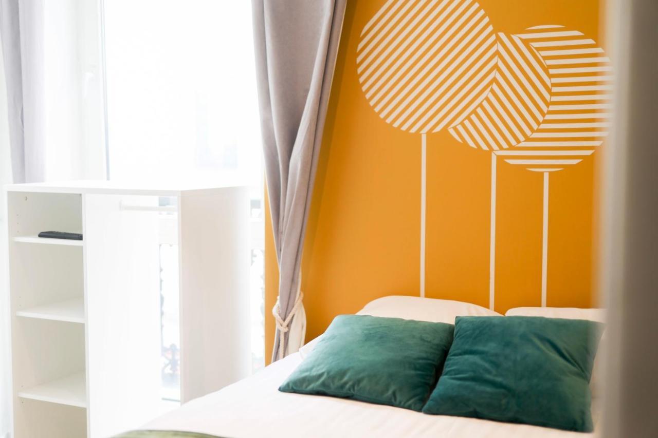 Green Apartment Near Montmartre And Opera Paris Eksteriør bilde